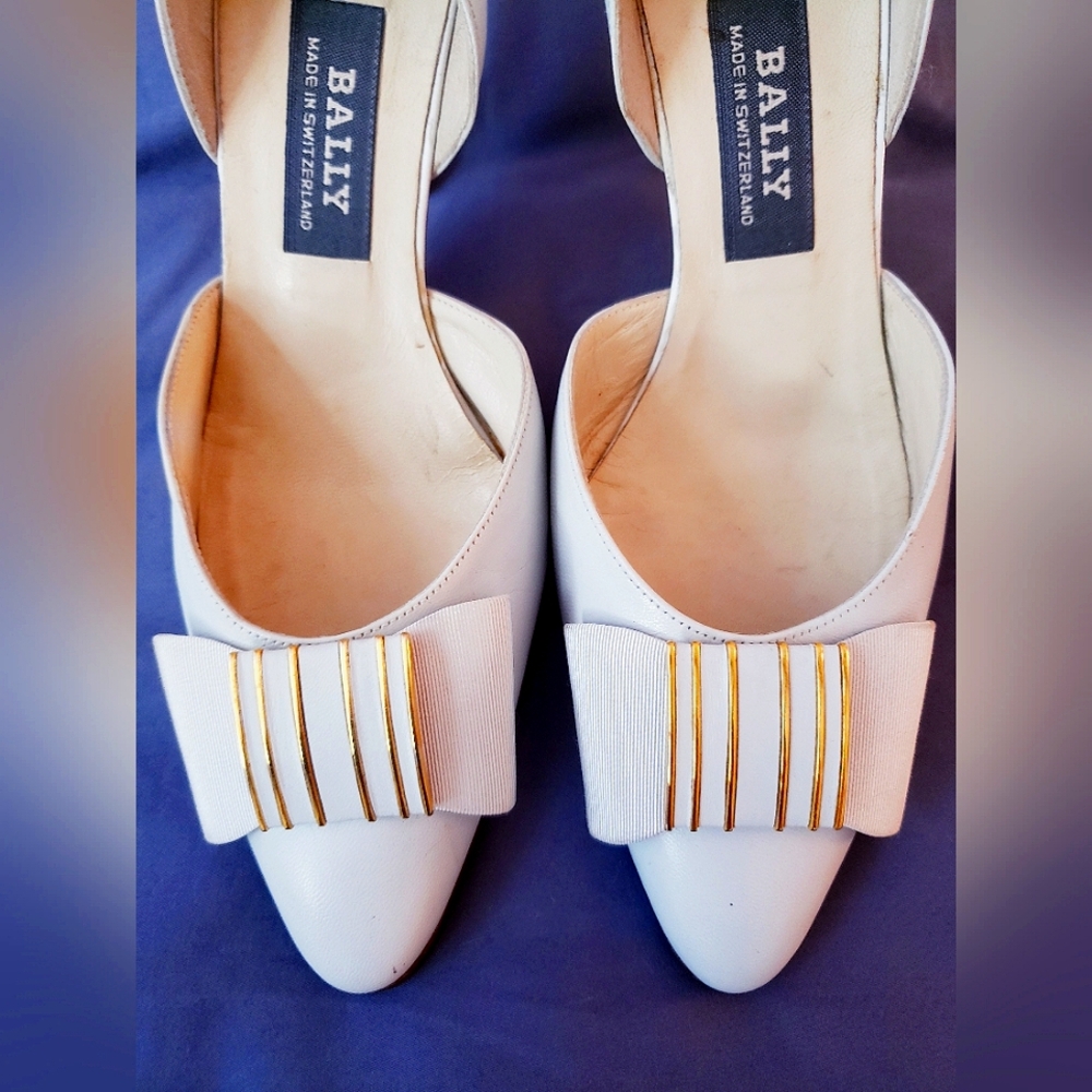 Bally Kitten heel pumps sz 6